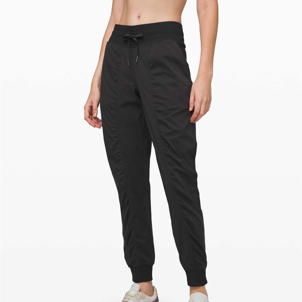 Lululemon Dance Studio Joggers size 4